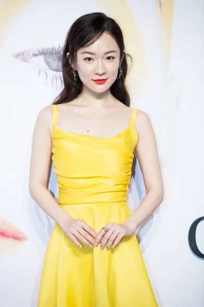 Actriz China Huo Siyan Llega Para Exposición Dior Art Color — Foto de Stock