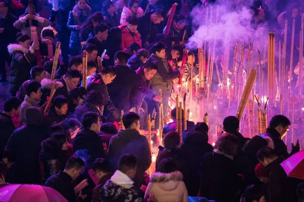 Çin Tapanların Tütsü Sopa Çin Yeni Yıl Veya Bahar Şenliği — Stok fotoğraf