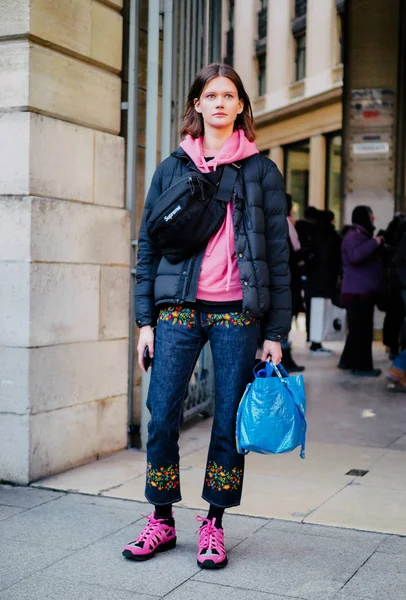 Eine Trendige Fußgängerzone Während Der Pariser Modewoche Herbst Winter 2018 — Stockfoto