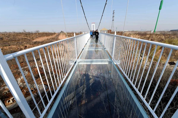 Відвідувачі Ходять 138 Метровий Міст Glass Місті Лоян Центральній Частині — стокове фото
