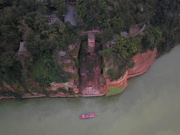 Leshan Giant Buddha Renovated Due Years Wind Water Erosion Industrial — стоковое фото