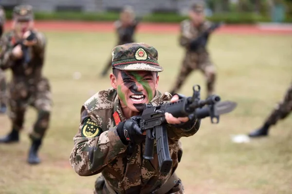 Kinesiska Paramilitära Poliser Deltar Militär Utbildning Nanning City Södra Kinas — Stockfoto