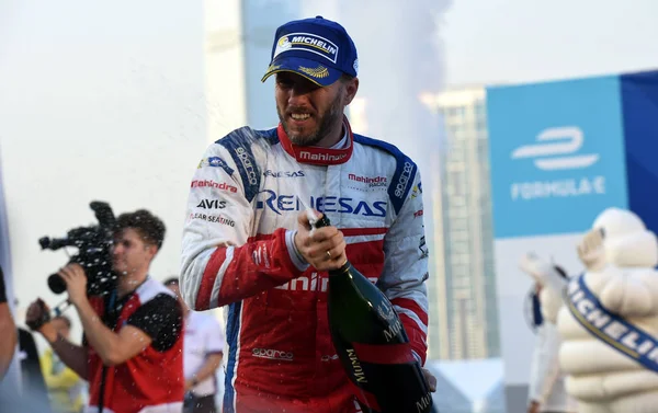 Γερμανικά Οδηγός Αγώνων Nick Heidfeld Του Mahindra Racing Ψεκάζει Σαμπάνια — Φωτογραφία Αρχείου