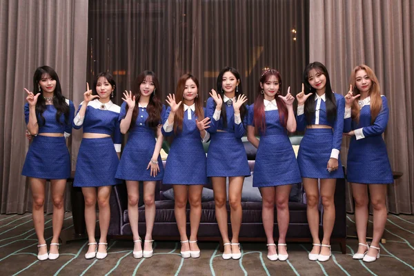 Taiwan Out Miembros Del Grupo Chicas Surcoreanas Lovelyz Posan Durante — Foto de Stock