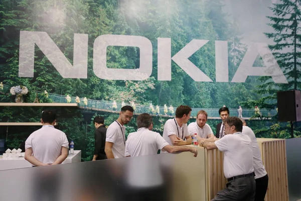 Gente Visita Stand Nokia Durante Mobile World Congress Mwc 2017 — Foto de Stock