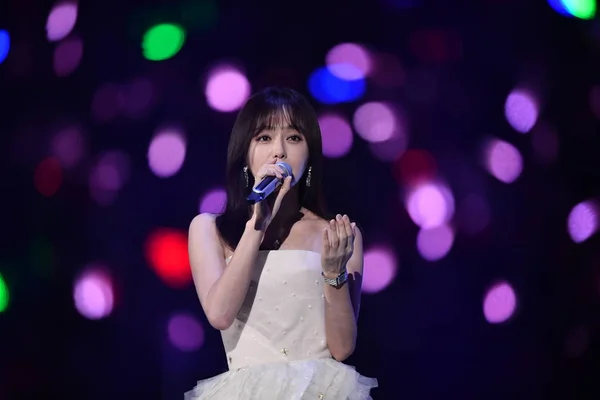 Chinese Actrice Qin Lan Presteert Tijdens Het 2019 Hunan Nieuwjaarsconcert — Stockfoto