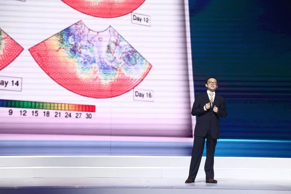 Guangwen Директор Національного Центру Суперкомп Ютерів Місті Wuxi Вводить Китаї — стокове фото