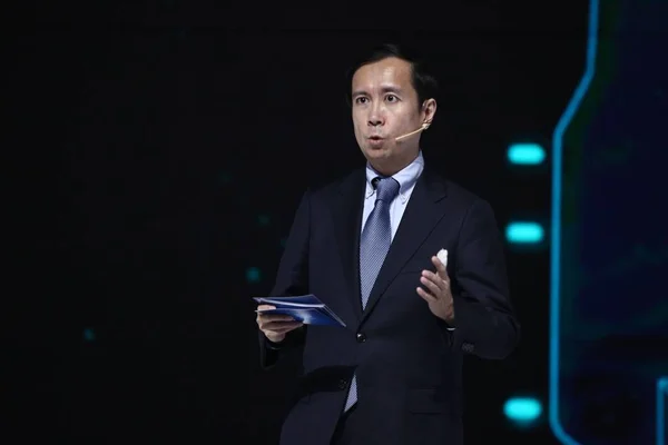 Daniel Zhang Yong Ceo Der Alibaba Group Stellt Seine Künstliche — Stockfoto