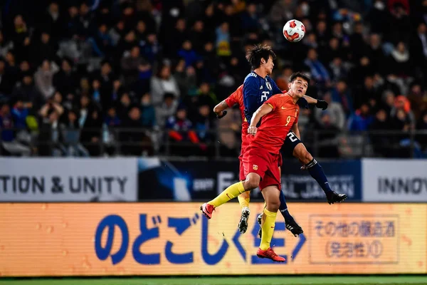 Xiao Zhi Right China Challenges Yamamoto Shuto Japan Eaff Football — Stock Photo, Image