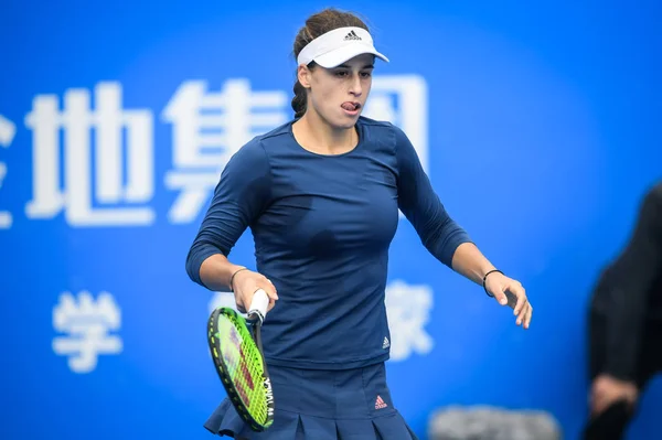 Ivana Jorovic Serbii Reaguje Podczas Gdy Konkurencyjne Caroline Garcia Francji — Zdjęcie stockowe