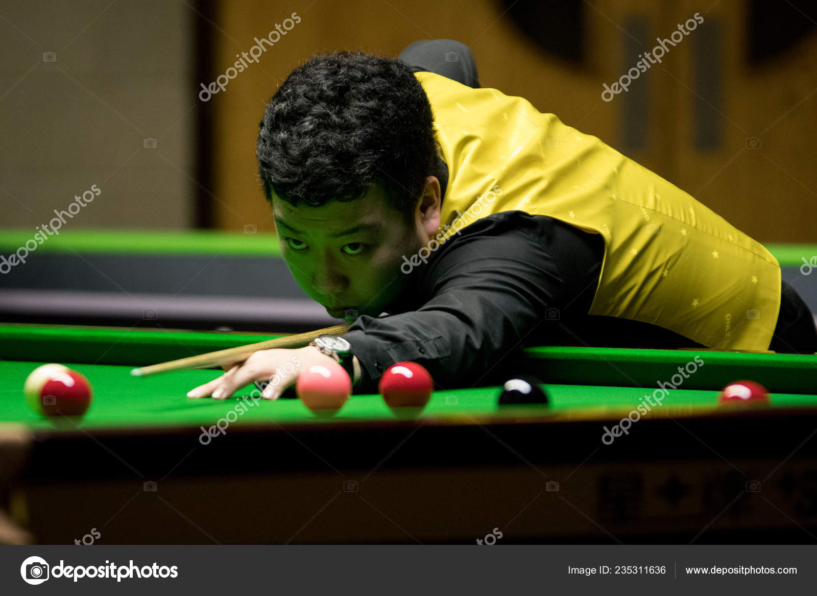 Hang China Plays Shot Scott Donaldson Scotland Final Match 2017