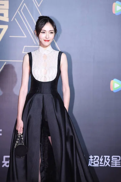 티파니 그녀는 베이징 Decmeber 2017 2017 Tencent 비디오 어워드 카펫에 — 스톡 사진