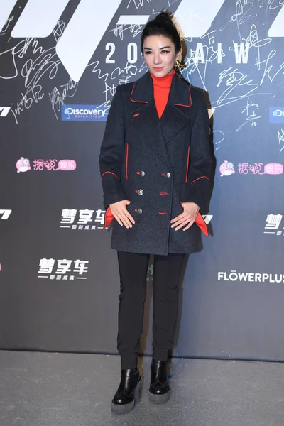 中国女演员黄毅于2017年12月5日抵达中国北京参加中国演员黄晓明 造型师张帅在中国北京举行的时尚品牌 的首次时装秀 — 图库照片