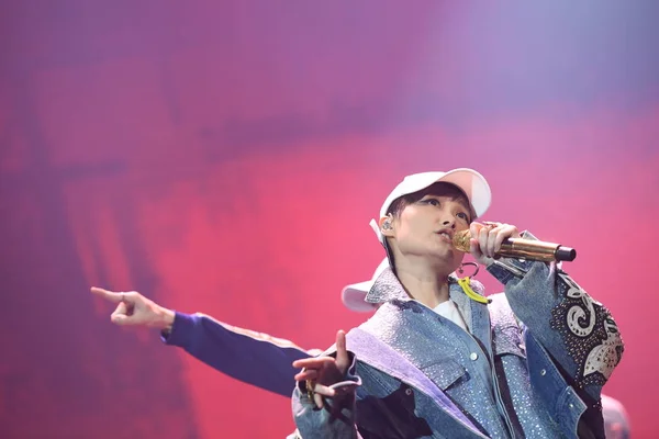 Yuchun Chris Lee Kínai Énekes Végez Egy Koncerten Hogy Engedje — Stock Fotó
