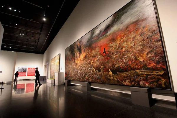 Una Pintura Óleo Conmemoración Masacre Nanjing Exhibe Museo Arte Jiangsu —  Fotos de Stock