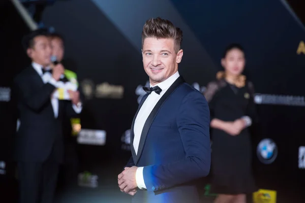 Actor Estadounidense Jeremy Renner Posa Mientras Llega Alfombra Roja Para — Foto de Stock