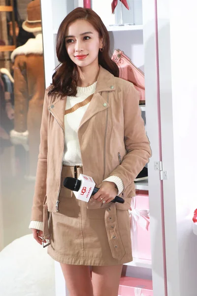 Hong Kong Model Actress Angelababy Attends Promotional Event Ugg Shanghai — Stock Photo, Image