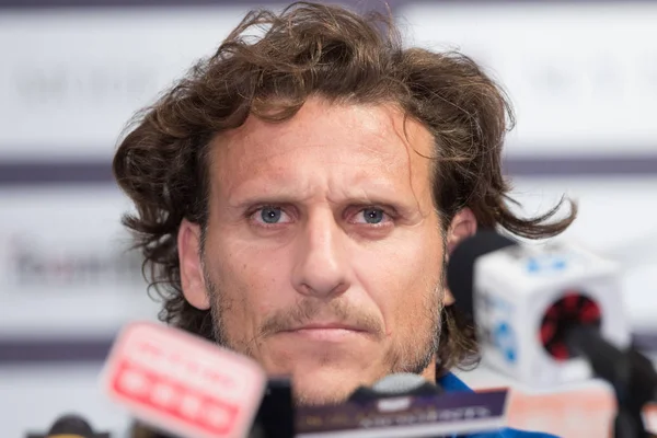 Uruguayský Fotbalista Diego Forlan Zúčastní Ceremoniálu Kitchee Hong Kong Premier — Stock fotografie