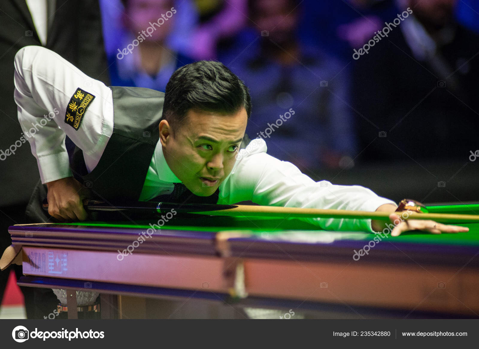 Marco Hong Kong Plays Shot Ronnie Osullivan England First Match