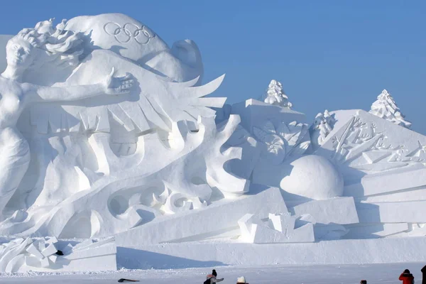 Гігантська Сніжна Скульптура Сніжна Пісня Зимові Олімпійські Ігри Харбін Острів — стокове фото