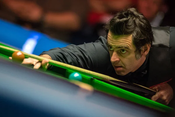 Ronnie Sullivan Inglaterra Juega Una Oportunidad Para John Higgins Escocia — Foto de Stock