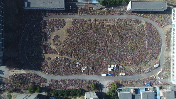 Milhares Bicicletas Abandonadas Serviços Compartilhamento Bicicletas São Empilhadas Parque Infantil — Fotografia de Stock