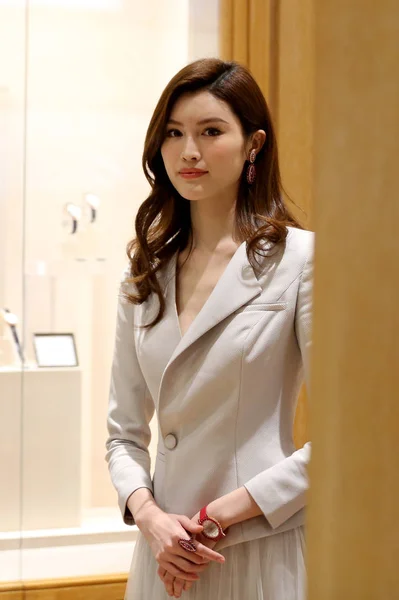 Čínský Model Sui Navštěvuje Propagační Akce Pro Šperky Značky Chopard — Stock fotografie