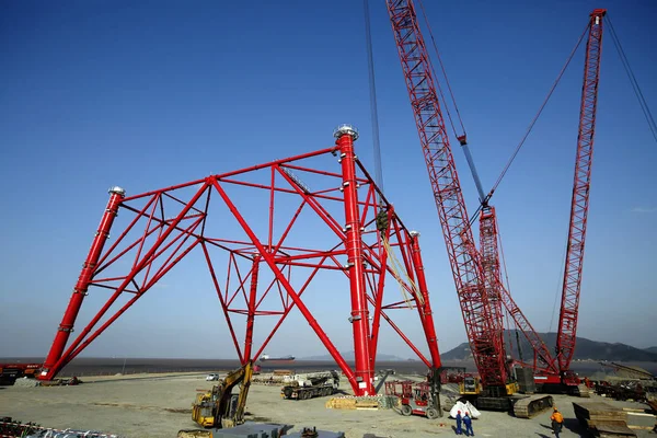 380 Meter Lång Pylon Att Bära Kraftkabel Mellan Zhoushan Jintang — Stockfoto