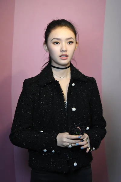 Chinese Actrice Jelly Lin Lin Yun Vormt Als Rode Loper — Stockfoto