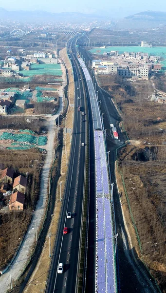 Flygfoto Över Solpaneler Världens Första Solceller Highway Konstruktion Nan City — Stockfoto