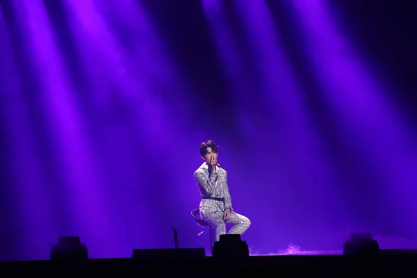 Jackson Yee Vagy Yangqianxi Kínai Fiú Csoport Tfboys Végez Éves — Stock Fotó