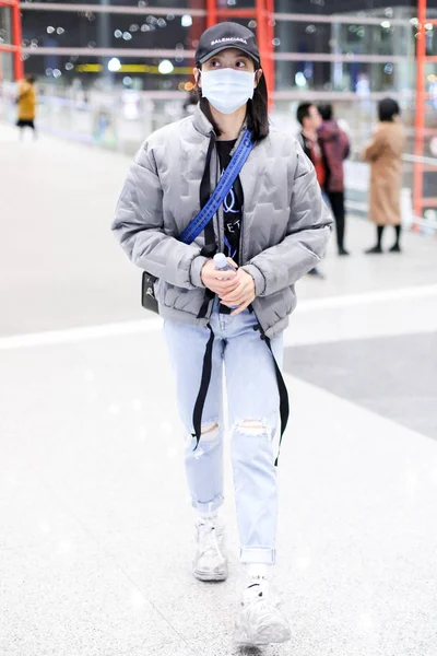 Chinese Zangeres Actrice Victoria Song Song Qian Arriveert Bij Beijing — Stockfoto