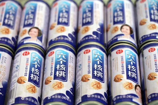 Κονσέρβες Των Έξι Καρυδιών Από Γάλα Καρυδιάς Χεμπάν Yangyuan Zhihui — Φωτογραφία Αρχείου