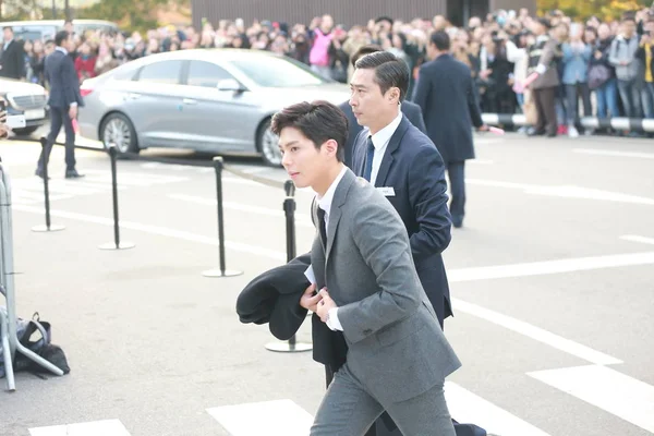 Actor Surcoreano Park Chicle Llega Para Ceremonia Boda Actriz Song —  Fotos de Stock