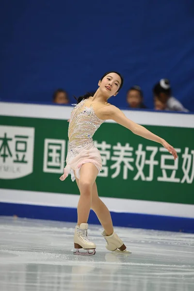 Der Japanische Eiskunstläufer Marin Honda Tritt Beim Kurzprogramm Der Frauen — Stockfoto