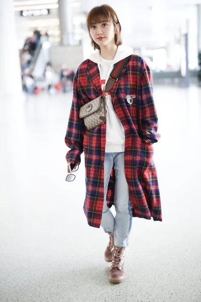 Chinese Actrice Jing Tian Afgebeeld Shanghai Hongqiao International Airport Shanghai — Stockfoto