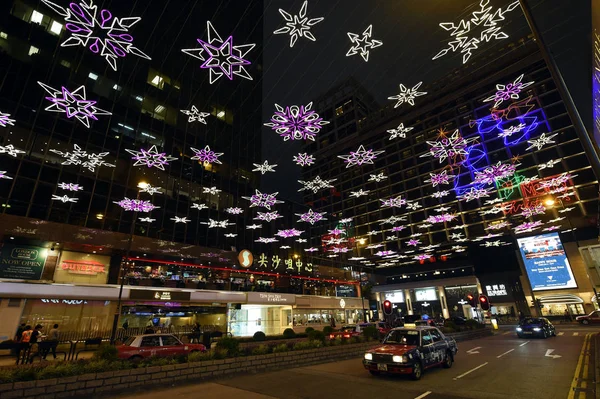 Carros Dirigem Sob Luzes Natal Preparação Para Festival Natal Tsim — Fotografia de Stock