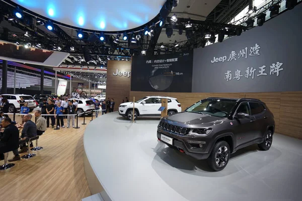 Chrysler Bir Jeep Compass Çin Guangzhou Uluslararası Otomobil Fuarı Sırasında — Stok fotoğraf