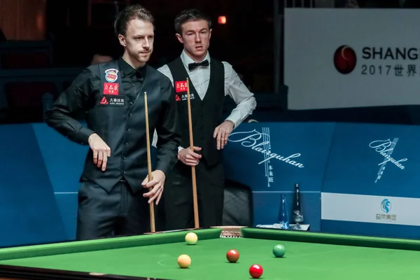 Judd Trump Angleterre Considère Tir Contre Jack Lisowski Angleterre Dans — Photo