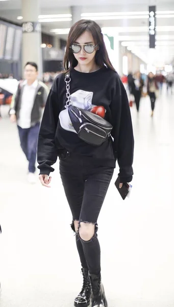 Atriz Chinesa Tiffany Tang Tang Yan Retratada Aeroporto Internacional Capital — Fotografia de Stock