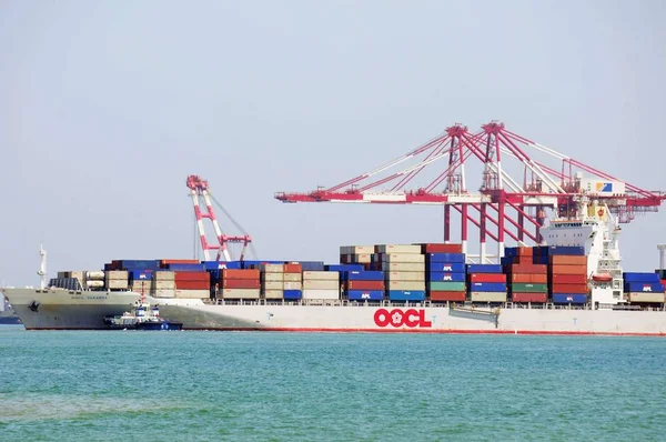 File Navio Recipiente Oocl Orient Overseas Container Line Deixa Porto — Fotografia de Stock