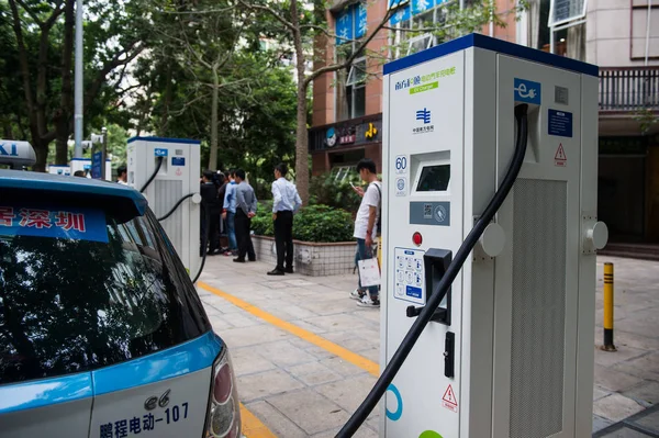 Електричний Таксі Даний Час Заряджається Перший Придорожньої Стоянки Китаї Електричним — стокове фото