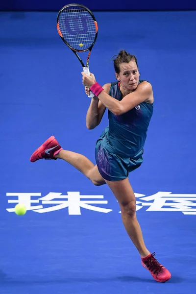 Шип Strycova Чехії Повертає Постріл Яровенко Анастасія Sevastova Латвії Матчі — стокове фото