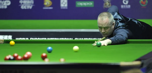 John Higgins Escócia Joga Tiro Para Yan Bingtao China Sua — Fotografia de Stock