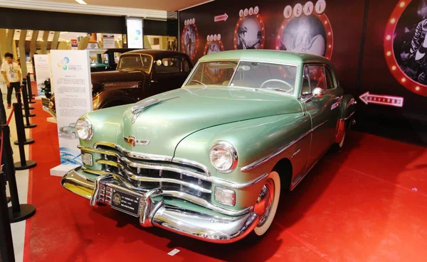 Chrysler Windsor Vintage Bil Visas Bil Utställning Sanya Stad Södra — Stockfoto