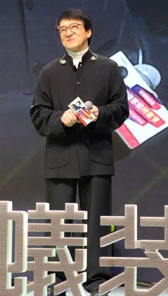 Звезда Гонконгского Кунгфу Джеки Чан Приняла Участие Рекламном Мероприятии Городе — стоковое фото