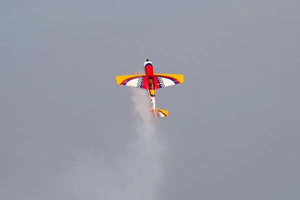 Ein Kunstflugzeug Während Der World Fly Expo Wfe 2017 Auf — Stockfoto