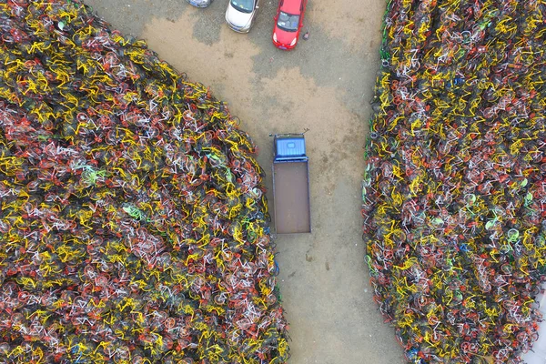 Vue Aérienne Dizaines Milliers Vélos Partagés Abandonnés Empilés Sur Parking — Photo