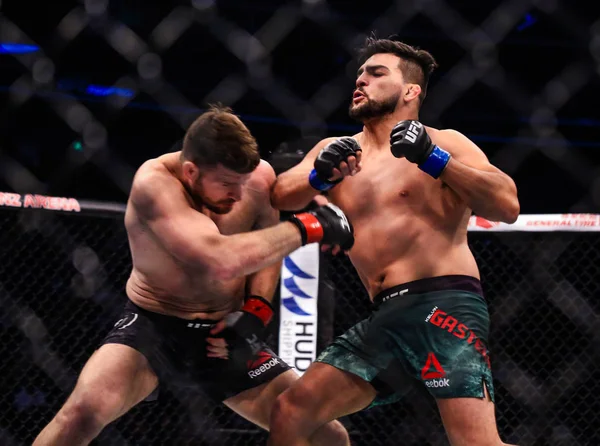 American Mixed Martial Artist Kelvin Gastelum Right Hits British Mixed — 图库照片