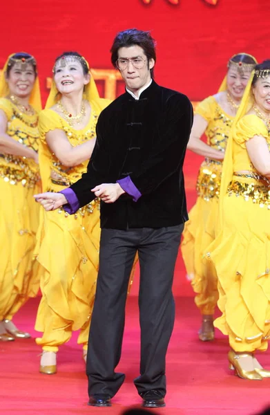 Hong Kong Singer Actor Aarif Lee Dances Press Conference His — Stock Photo, Image